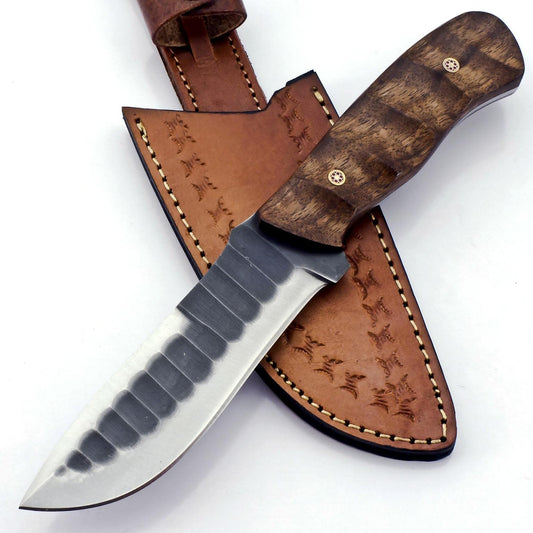 BK-780 Handmade D2 Stainless steel 10 Inches Hunting knife- Beautiful Walnut wood Handle.